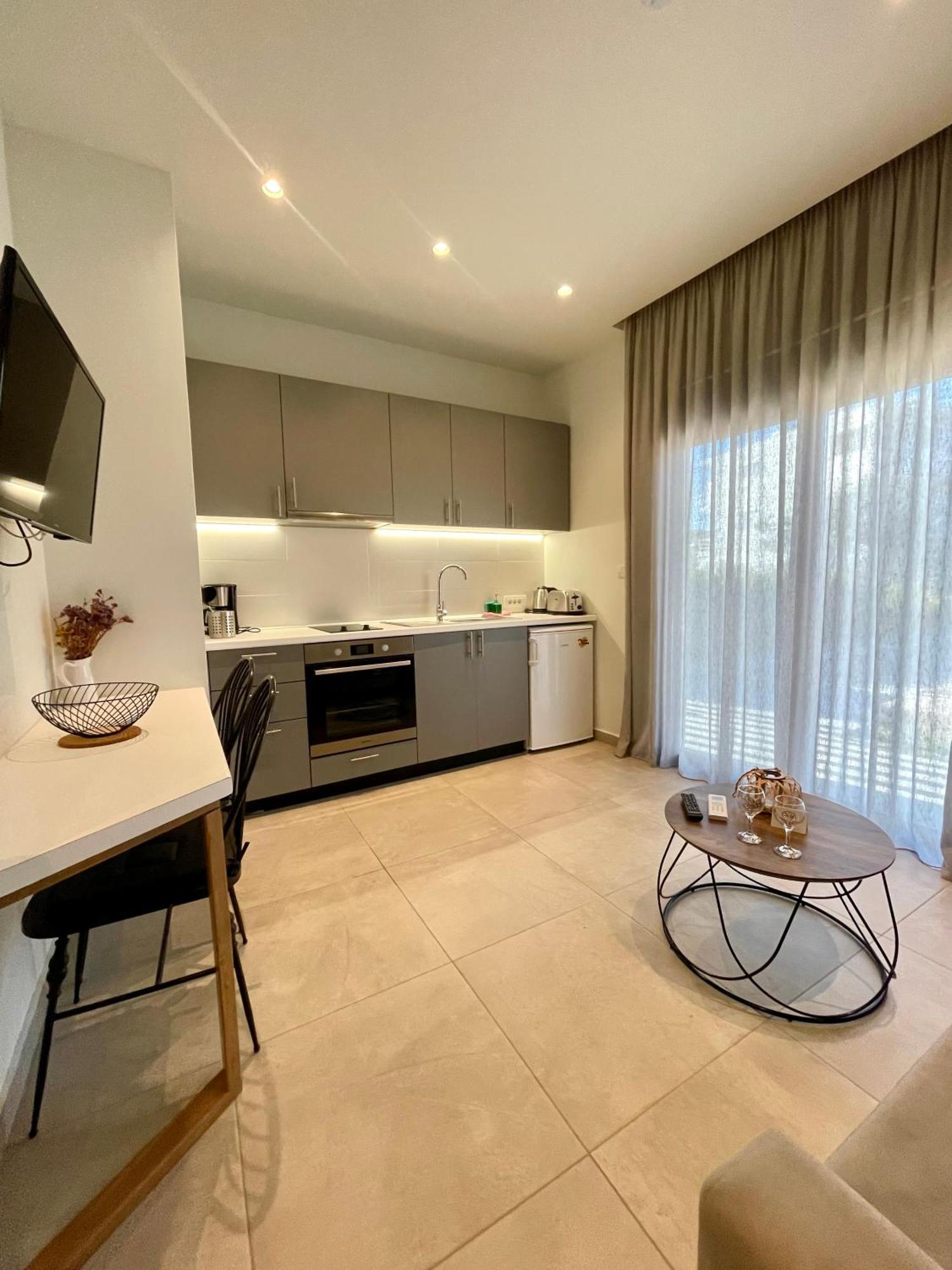 Kipos Suites & Apartments (Adults Only) Gennadi Zimmer foto